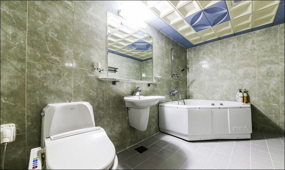 Nice Hotel Uijeongbu Buitenkant foto